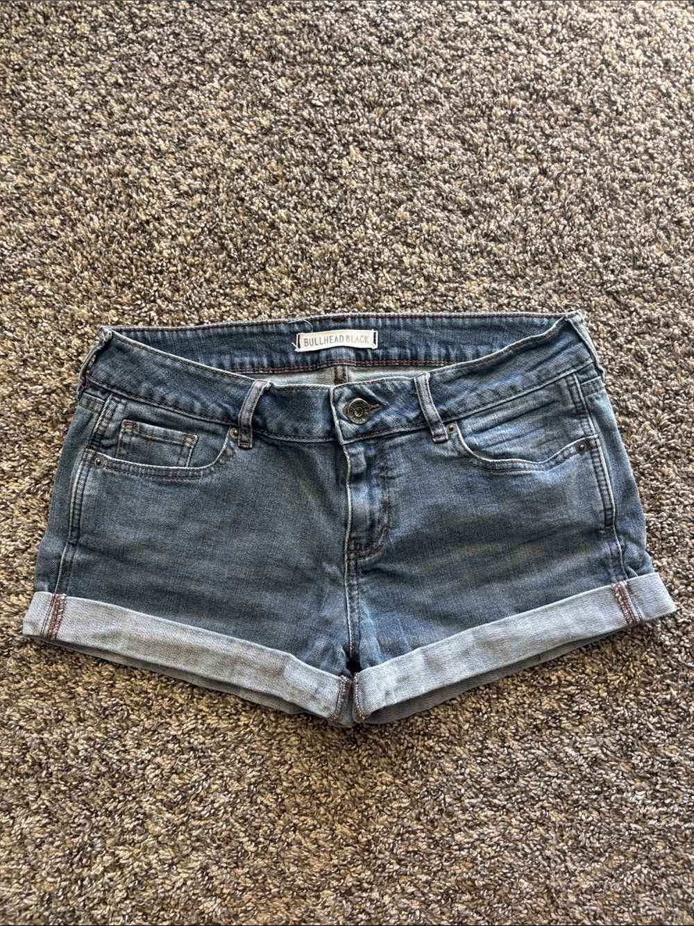 Bullhead Black size 7 Blue Denim Cuffed Jean Shorts